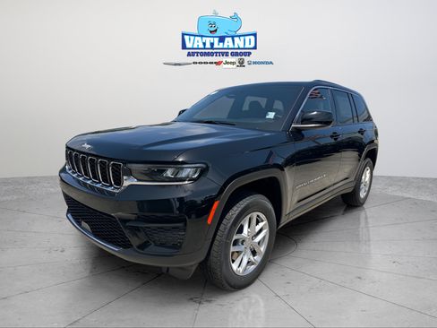 New 2026 Jeep Grand Cherokee Laredo X RWD image 1
