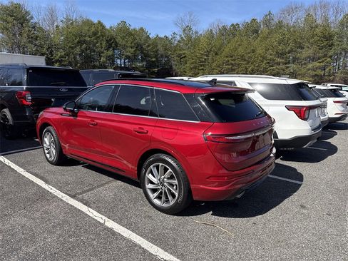 Used 2025 Lincoln Corsair Grand Touring w/ Equipment Group 301A image 9