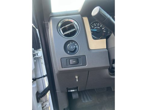 Used 2012 Ford F150 XLT w/ Off Road Pkg AWD/4WD image 16