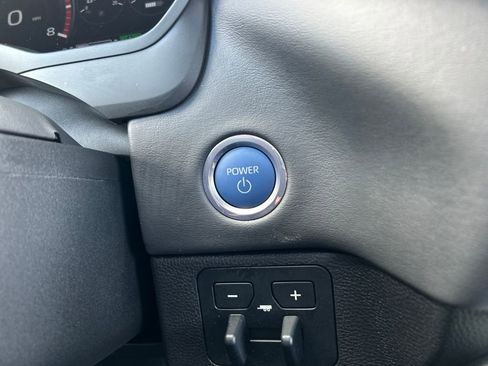 Used 2024 Toyota Tundra Platinum image 25