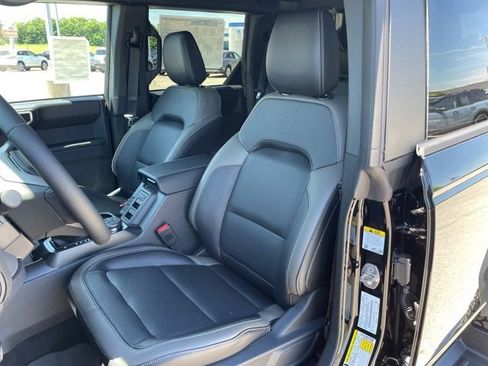 New 2026 Ford Bronco Outer Banks w/ Sasquatch Package AWD/4WD image 25