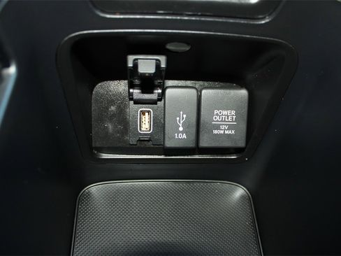 Used 2019 Honda CR-V Touring image 28