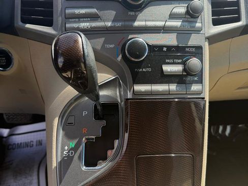 Used 2009 Toyota Venza FWD image 28