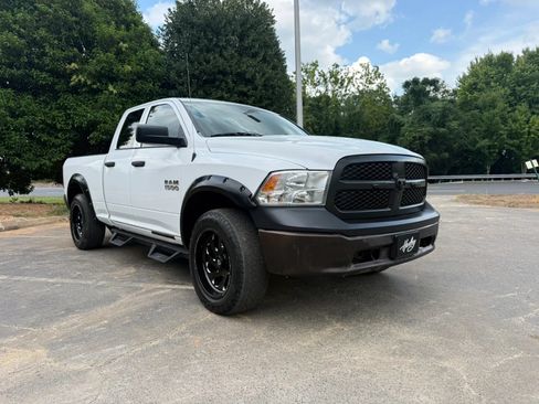 Used 2015 RAM 1500 ST AWD/4WD image 2
