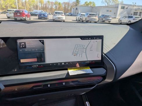 New 2026 BMW X3 xDrive30 w/ Premium Package AWD/4WD image 12