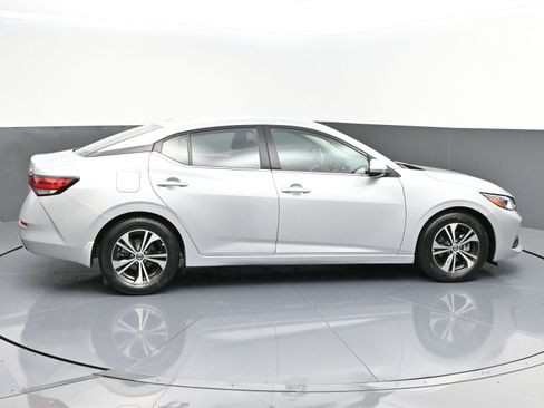 Used 2022 Nissan Sentra SV image 8