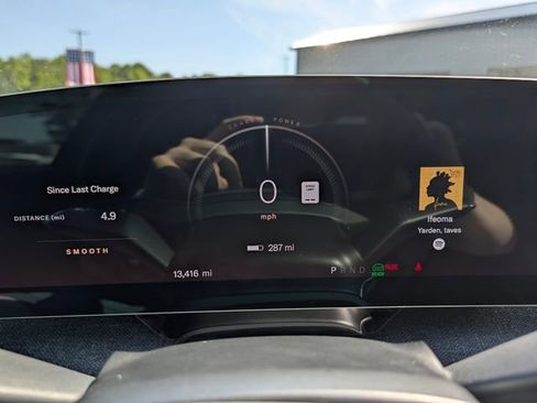 Used 2024 Lucid Air Pure RWD image 21
