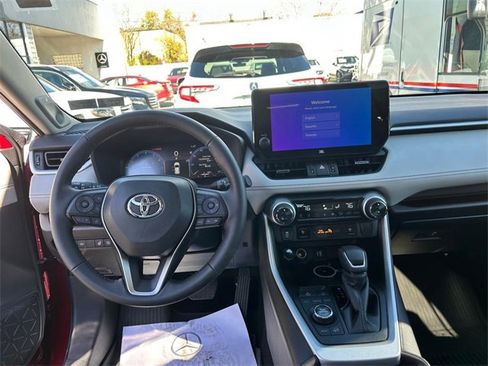 Used 2025 Toyota RAV4 Limited image 15