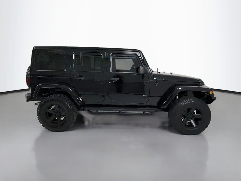 Used 2013 Jeep Wrangler Unlimited Sahara w/ Connectivity Group AWD/4WD image 8