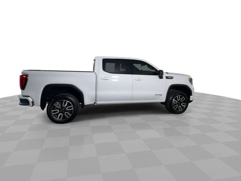 Used 2025 GMC Sierra 1500 AT4 w/ Technology Package image 9