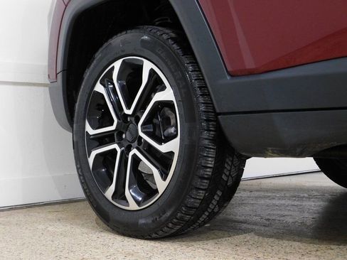 Used 2022 Jeep Compass Limited image 10