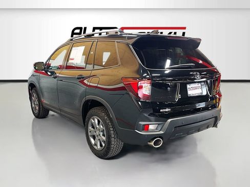 Used 2025 Honda Passport TrailSport image 5