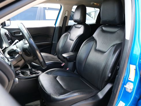Used 2017 Jeep Compass Limited AWD/4WD image 9