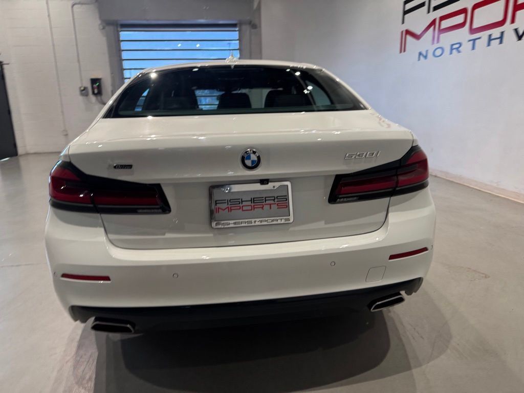 Used 2023 BMW 530i xDrive w/ Premium Package AWD/4WD image 6