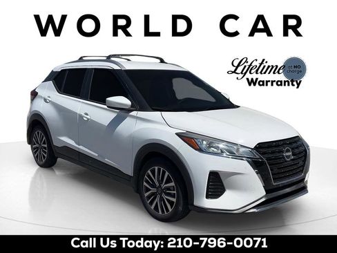 Used 2024 Nissan Kicks SV w/ Interior Electronics Package FWD image 1