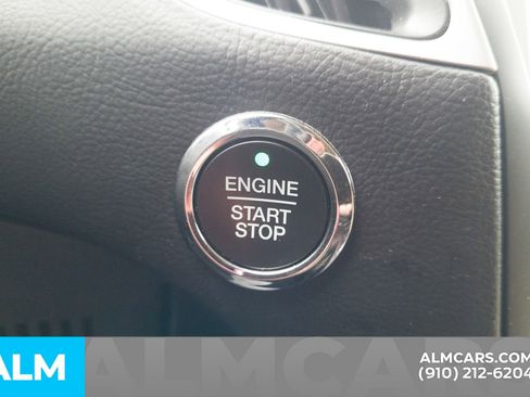 Used 2024 Ford Edge SEL image 29