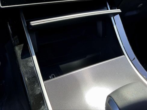 New 2026 Land Rover Range Rover Velar Dynamic SE image 18