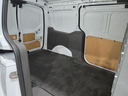 Used 2022 Ford Transit Connect XL image 13