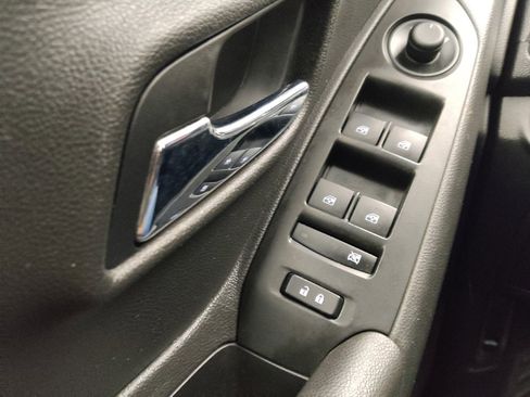 Used 2020 Chevrolet Trax Premier AWD/4WD image 27