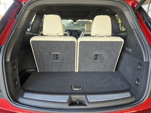 Used 2024 Cadillac XT6 Sport w/ Technology Package image 19