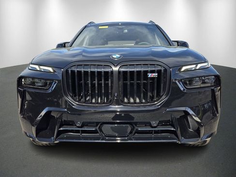 New 2026 BMW X7 M60i image 2