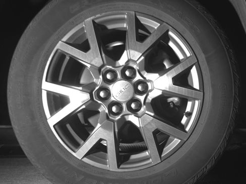 Used 2023 GMC Acadia SLT image 13