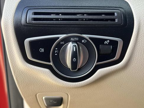 Used 2022 Mercedes-Benz GLC 300 image 20