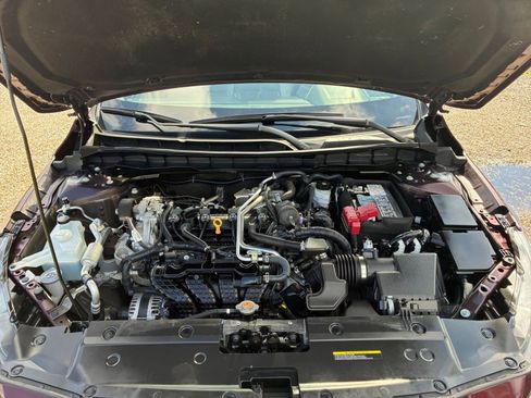 Used 2025 Nissan Altima 2.5 SV FWD image 27