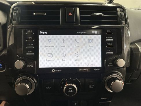 Used 2020 Toyota 4Runner TRD Off-Road Premium w/ Moonroof Package AWD/4WD image 31