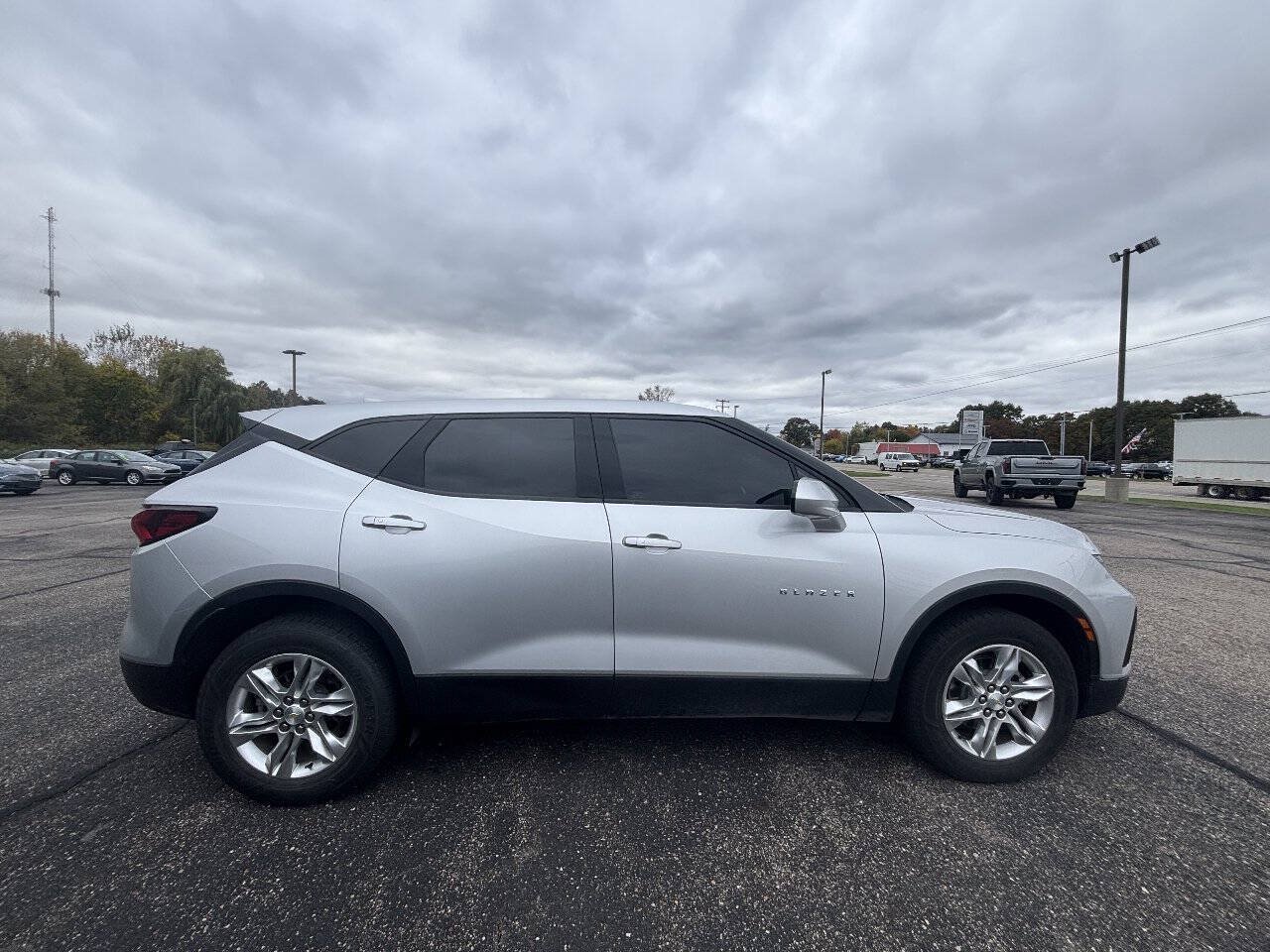 Used 2021 Chevrolet Blazer LT AWD/4WD image 2