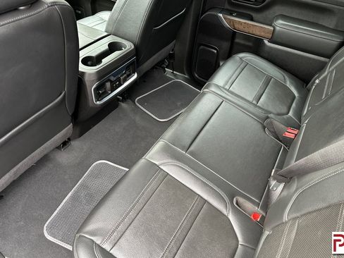 Used 2022 GMC Sierra 3500 Denali image 14