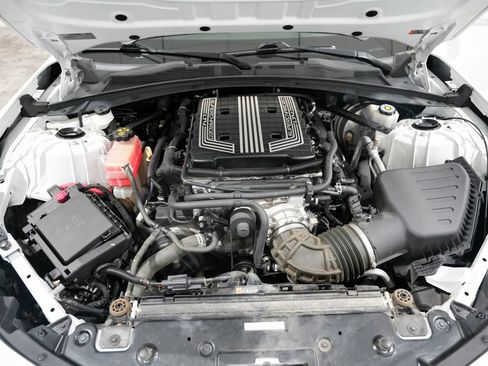 Used 2018 Chevrolet Camaro ZL1 RWD image 38