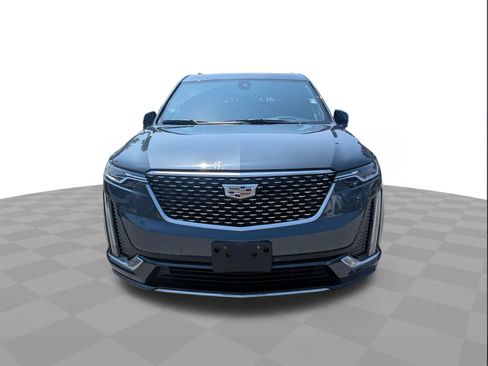 Certified 2021 Cadillac XT6 Premium Luxury AWD/4WD image 8