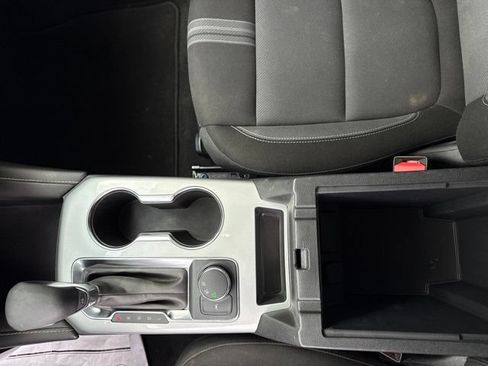 Used 2025 Chevrolet Blazer LT w/ LPO, 'HIT The Road' Package FWD image 32
