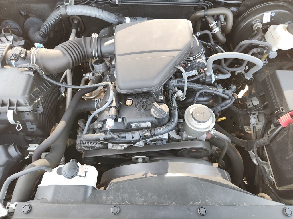 Used 2022 Toyota Tacoma SR w/ SR Convenience Package RWD image 30