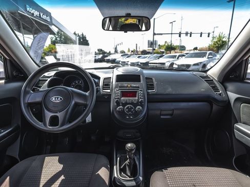 Used 2012 Kia Soul FWD image 14