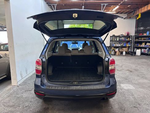 Used 2014 Subaru Forester 2.5i Premium w/ All-Weather Package AWD/4WD image 23