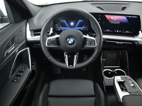 Used 2025 BMW X2 xDrive28i w/ M Sport Package image 10