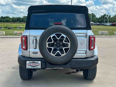 Used 2023 Ford Bronco Outer Banks AWD/4WD image 4