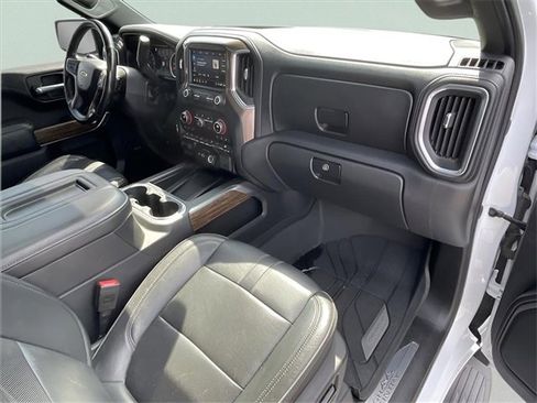 Used 2020 Chevrolet Silverado 1500 High Country image 32