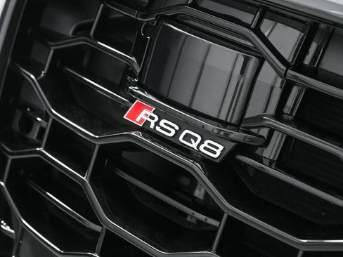 Used 2024 Audi RS Q8 AWD/4WD image 45