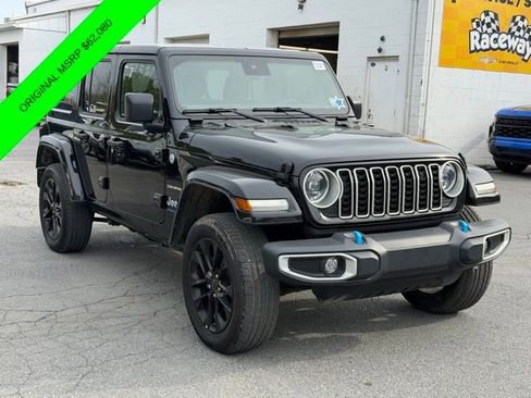 Used 2024 Jeep Wrangler Unlimited Sahara image 1
