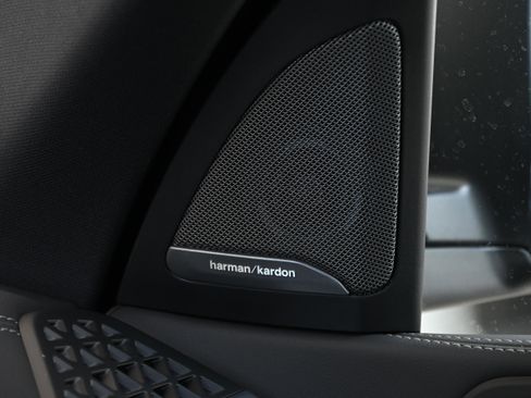 New 2026 BMW X5 xDrive50e image 20