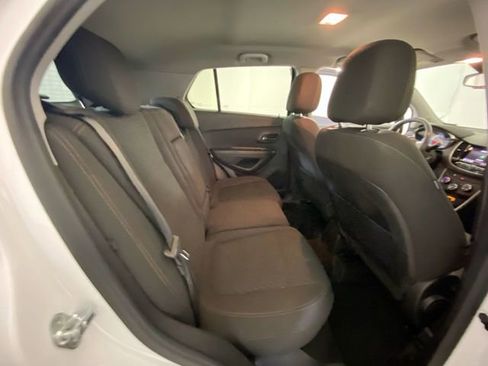 Used 2021 Chevrolet Trax LS w/ Tint and Cruise Package image 31