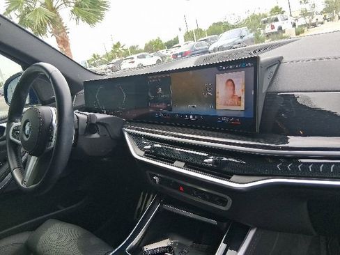 Used 2024 BMW X5 sDrive40i w/ Executive Package RWD image 12