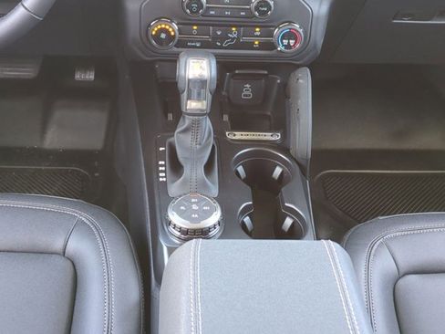 New 2026 Ford Bronco Badlands image 19