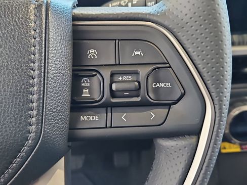 New 2026 Toyota 4Runner Platinum AWD/4WD image 17