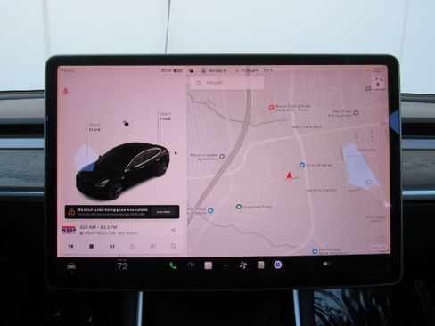 Used 2018 Tesla Model 3 Long Range RWD image 11