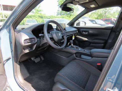 New 2025 Honda HR-V Sport image 2