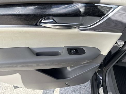 Used 2020 Cadillac XT6 Premium Luxury image 15